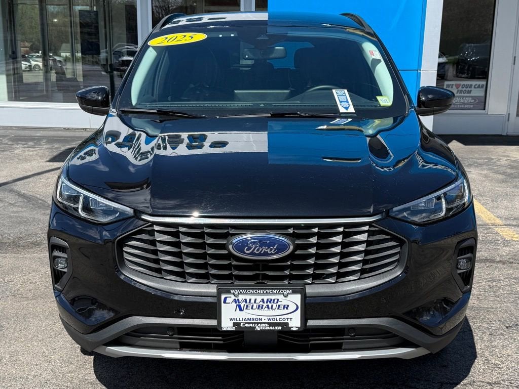 2025 Ford Escape — side profile view