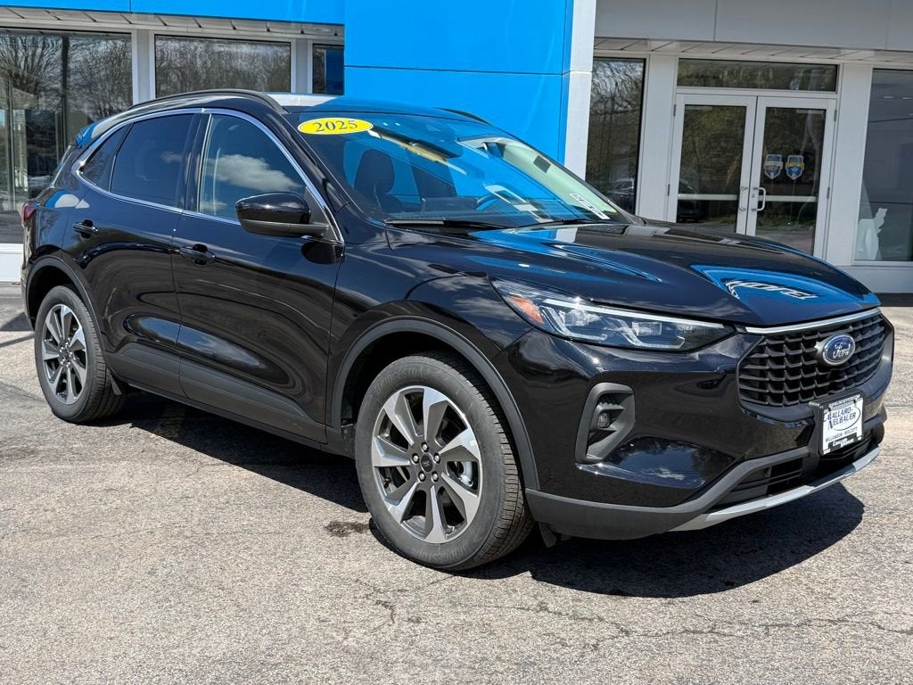 2025 Ford Escape — rear three-quarter view