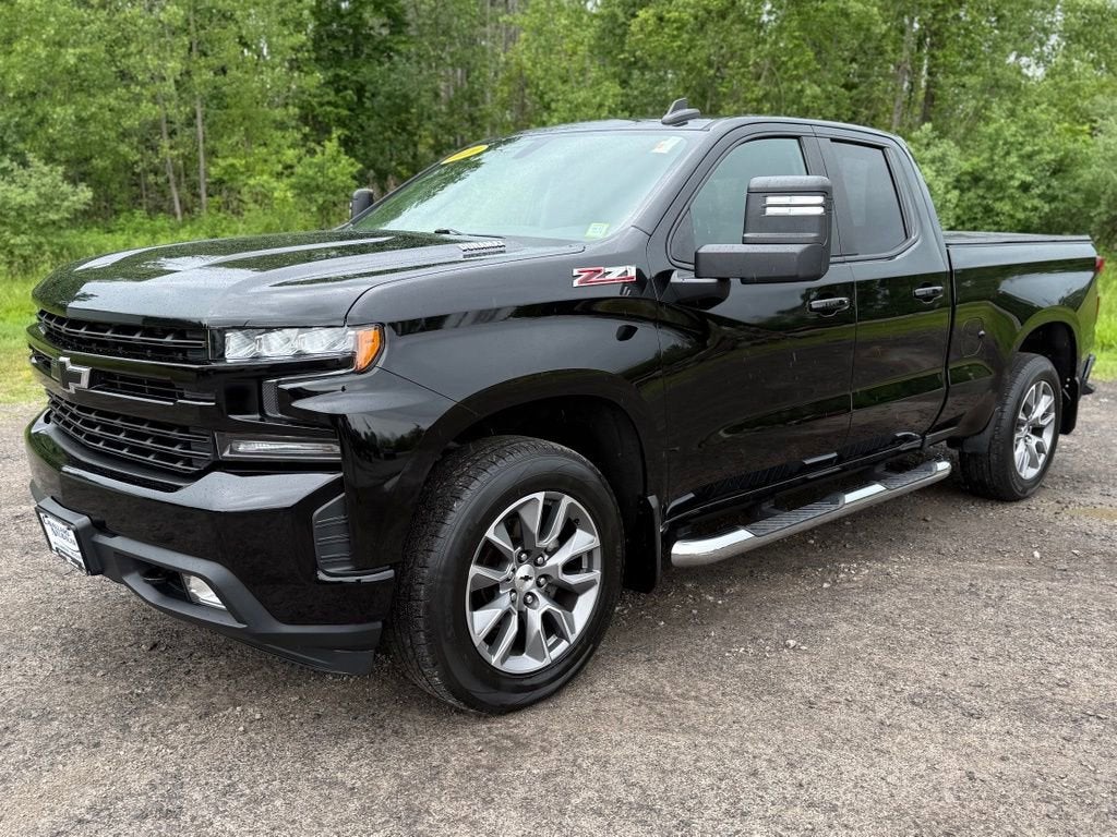 2020 Chevrolet Silverado 1500 RST in Black — front three-quarter view