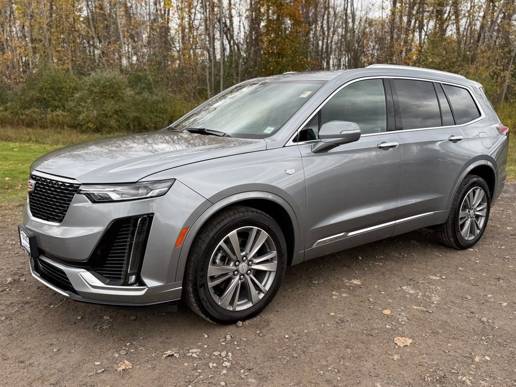 2025 Cadillac XT6 Premium Luxury in Argent Silver Metallic — front three-quarter view