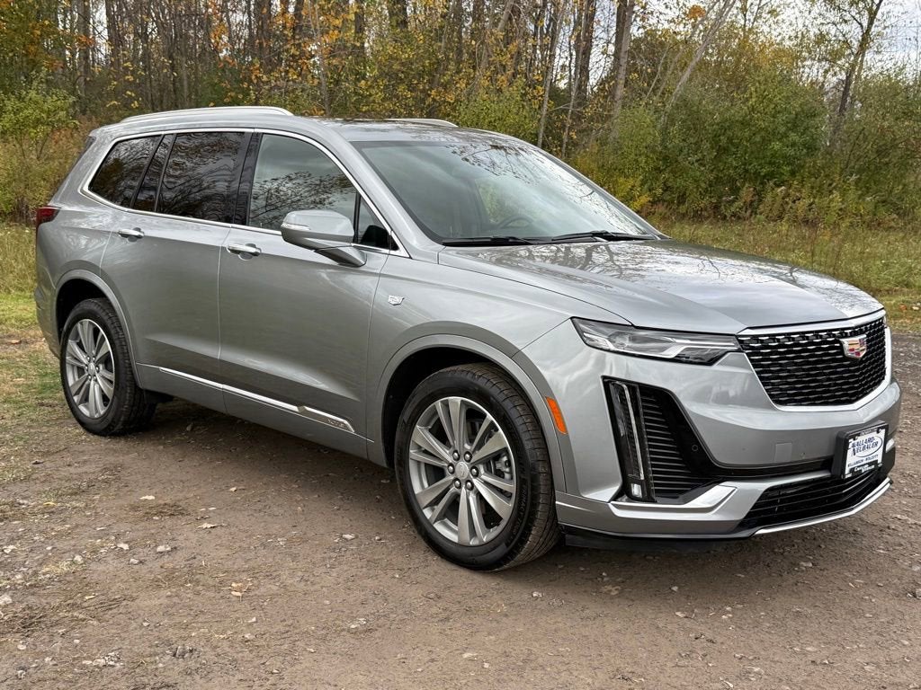 2025 Cadillac XT6 — rear three-quarter view